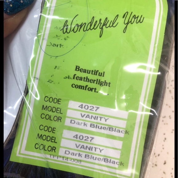 VANITY Dark Blue/Black Synthetic Wig Goth - Picture 3 of 9